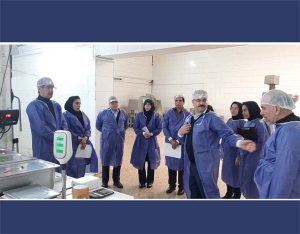 بازدید و نمونه‌گیری از محصولات شرکت‌های «مطهر قم» و «شکوه طعام»