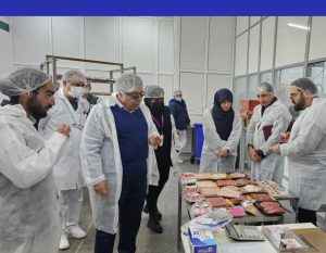 بازدید و نمونه‌گیری از محصولات «دمس شیراز»