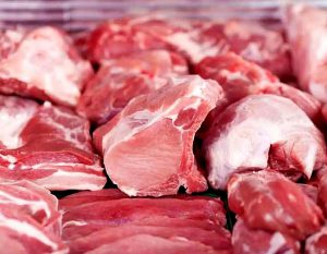 عرضه ۳۲ هزار تن گوشت قرمز در یک ماه